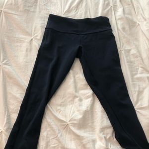Navy Blue Cropped Lululemon Leggings